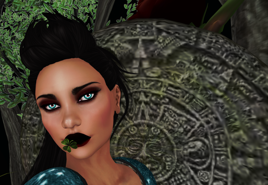 Second Life avatar holding a prism mouth clover